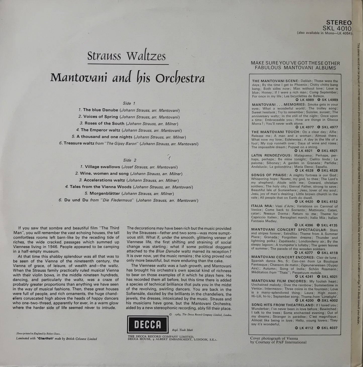 Back cover of a vinyl record featuring Strauss Waltzes by Mantovani and his Orchestra with text and Decca logo.