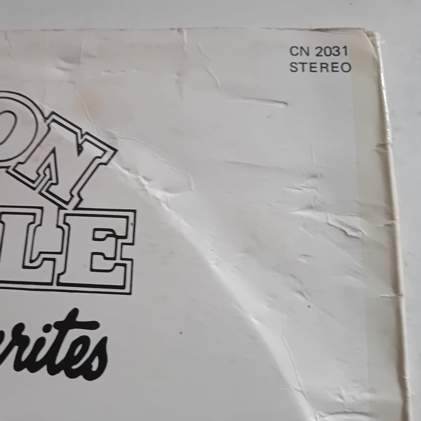 Vinyl record cover with text 'CN 2031 Stereo'.