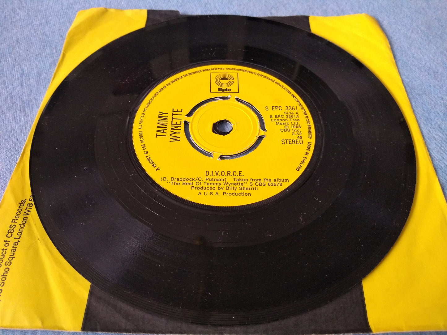 Tammy Wynette – D.I.V.O.R.C.E. (Epic 1975) 7" vinyl single VG/VG