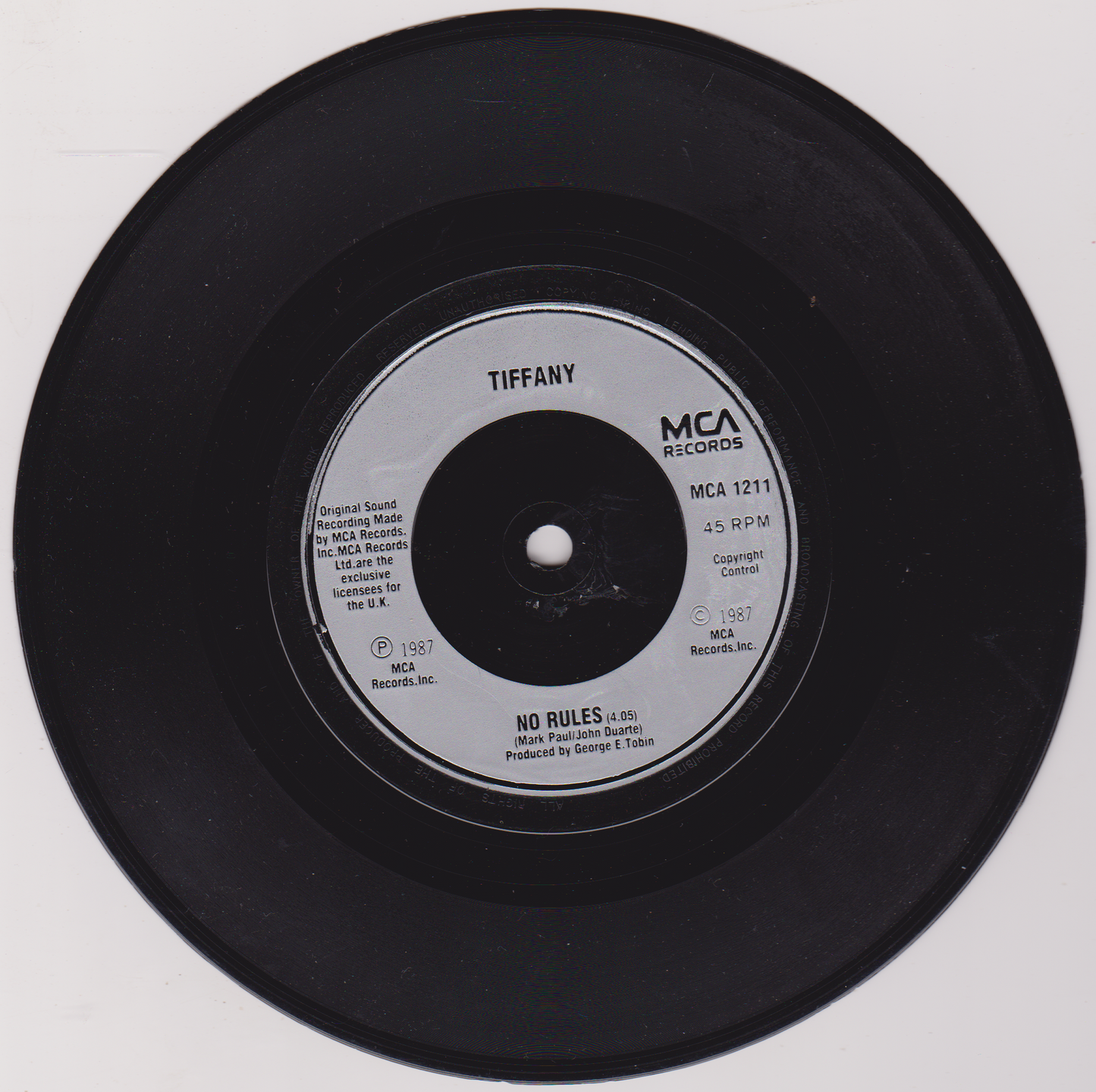 Tiffany – I Think We're Alone Now (MCA 1988) 7" vinyl single VG/G+
