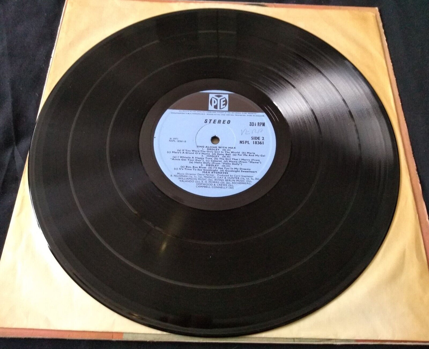 Max Bygraves – Sing Along With Max (Pye 1971) 12" vinyl LP VG/VG