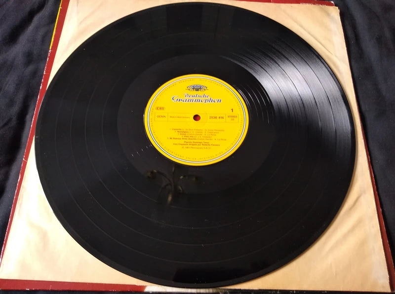 Placido Domingo - Placido Domingo Sings Tangos (Deutsche Grammophon 1981) 12" vinyl LP VG/G+