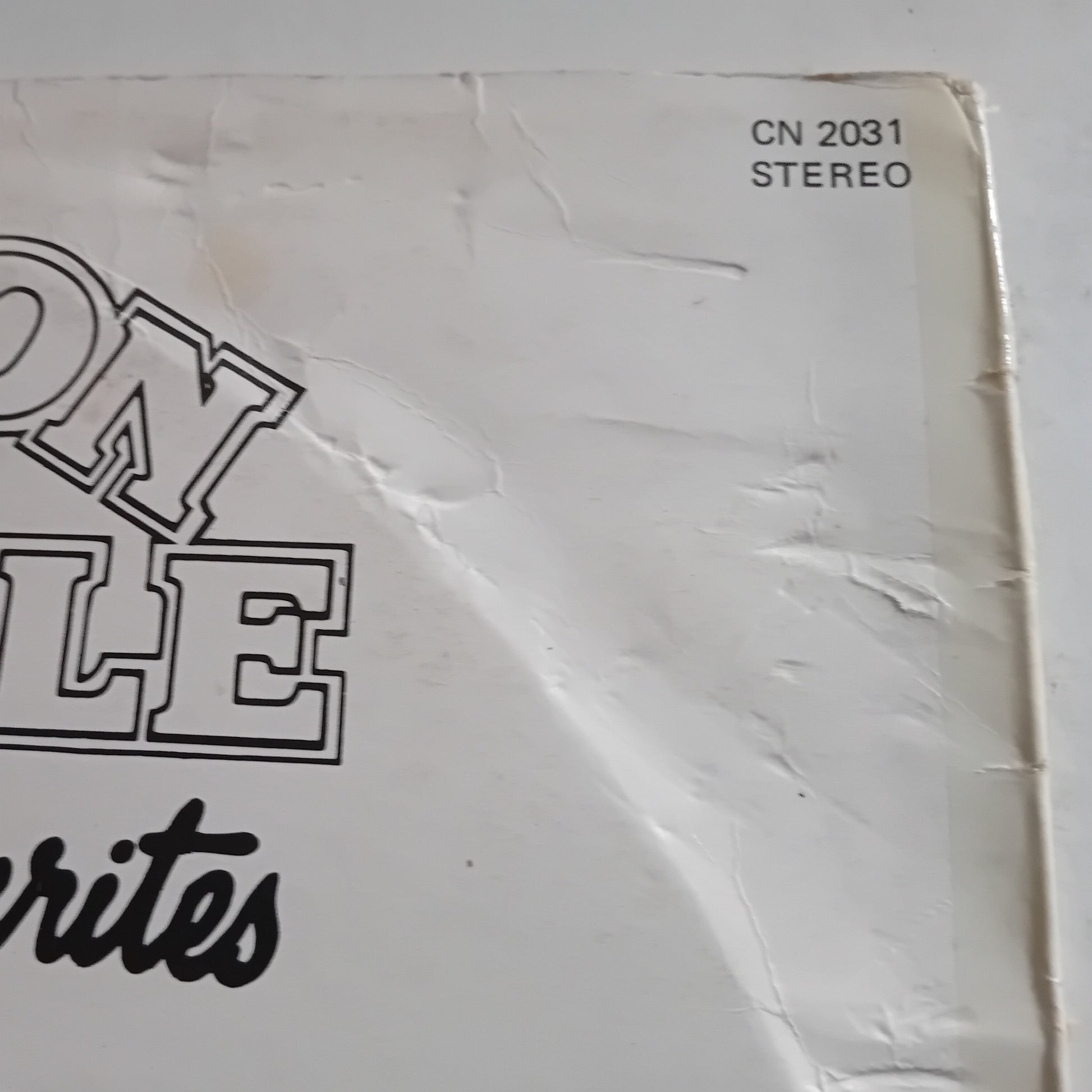 Vinyl record cover with text 'CN 2031 Stereo'.
