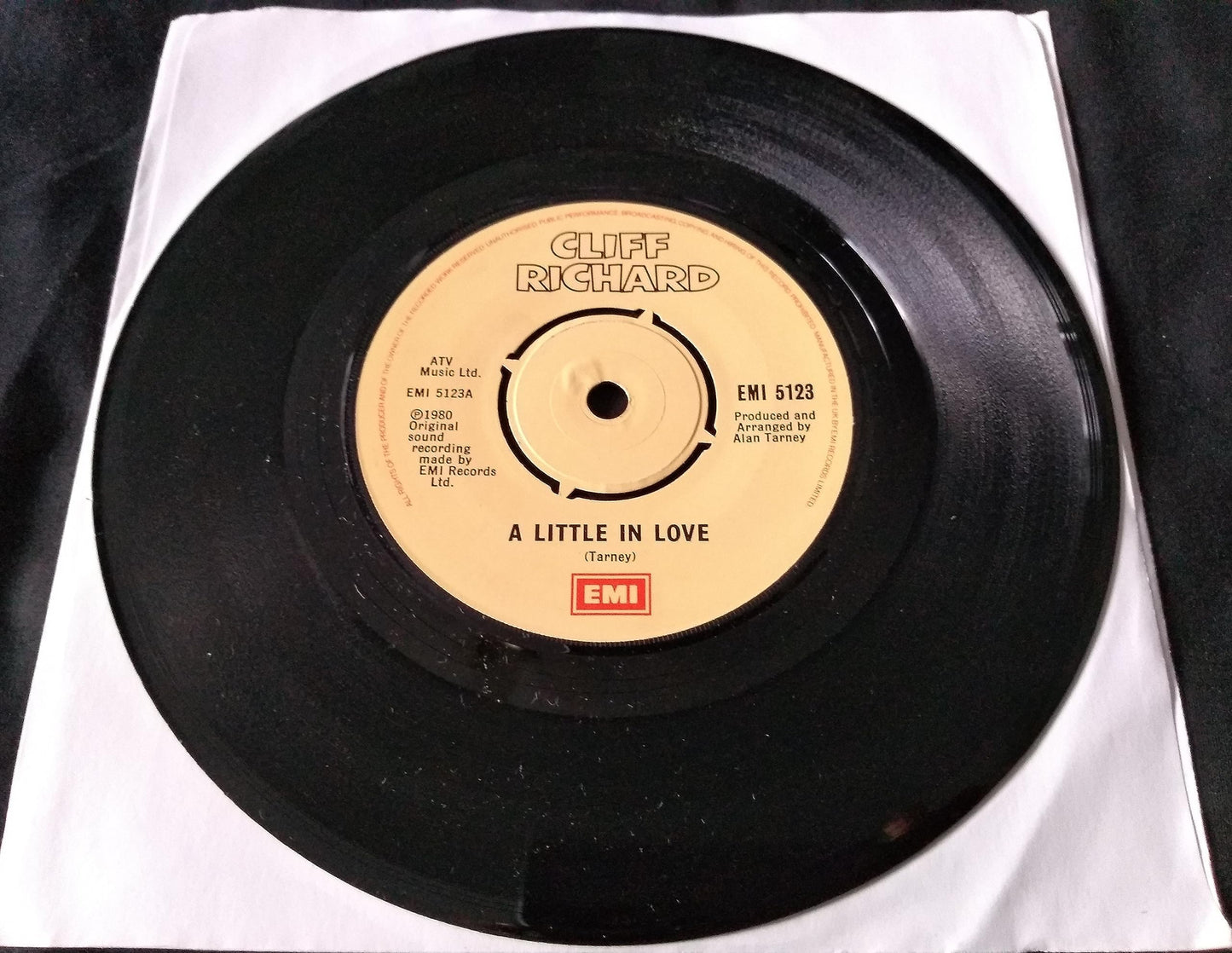 Cliff Richard ‎– A Little In Love (EMI 1981) 7" vinyl single VG/-