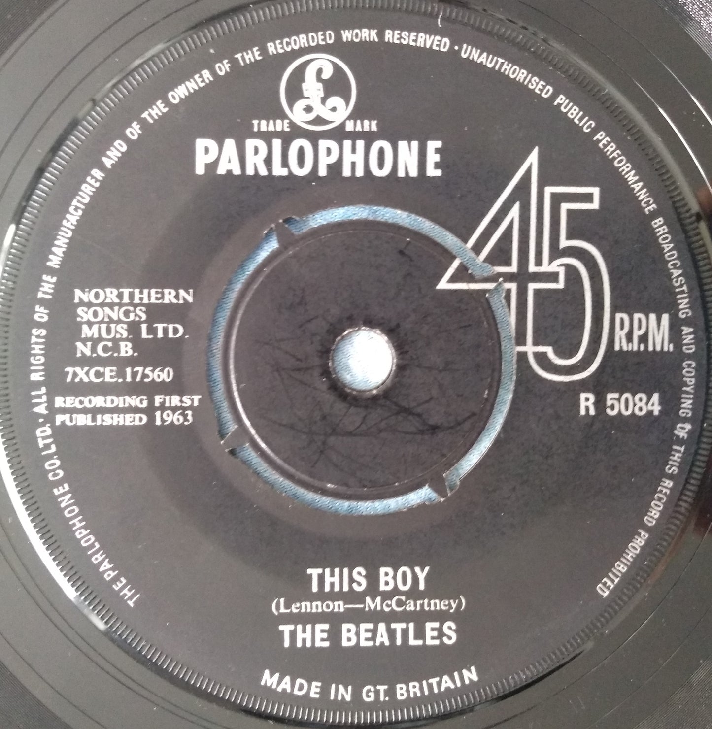 The Beatles – I Want To Hold Your Hand (Parlophone, 1963) 7" vinyl single VG/-