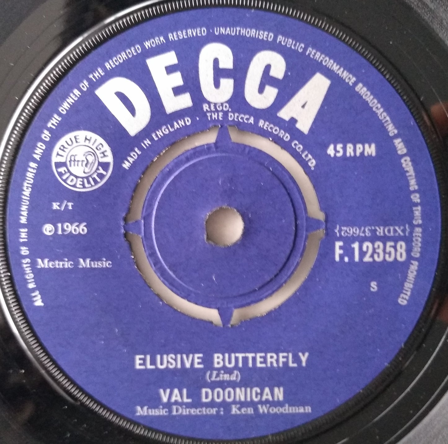 Val Doonican – Elusive Butterfly (Decca, 1966) 7" vinyl single VG/-