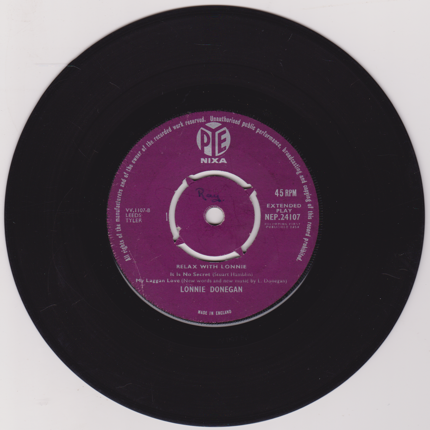 Lonnie Donegan - Relax With Lonnie (Pye) 7" vinyl EP G+/VG