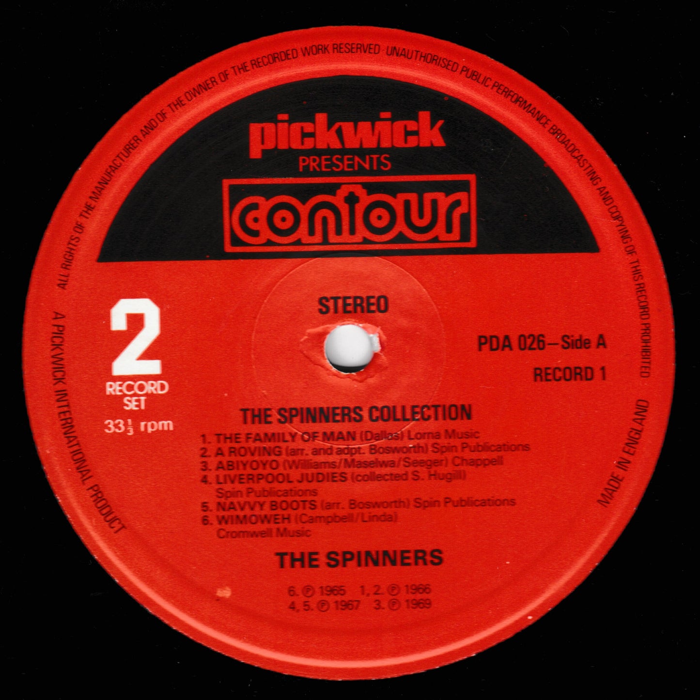 Red record label with 'pickwick presents contour' branding and tracklist for 'The Spinners Collection'.