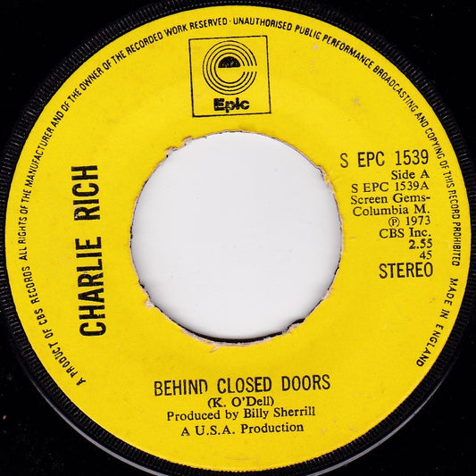 Charlie Rich – Behind Closed Doors (Epic 1973) 7" vinyl single G+/- jukebox