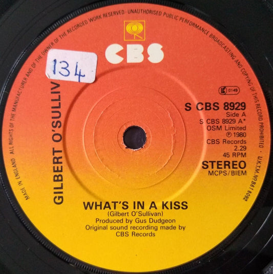 Gilbert O’ Sullivan - What’s In A Kiss (CBS 1980) 7” vinyl single VG/-