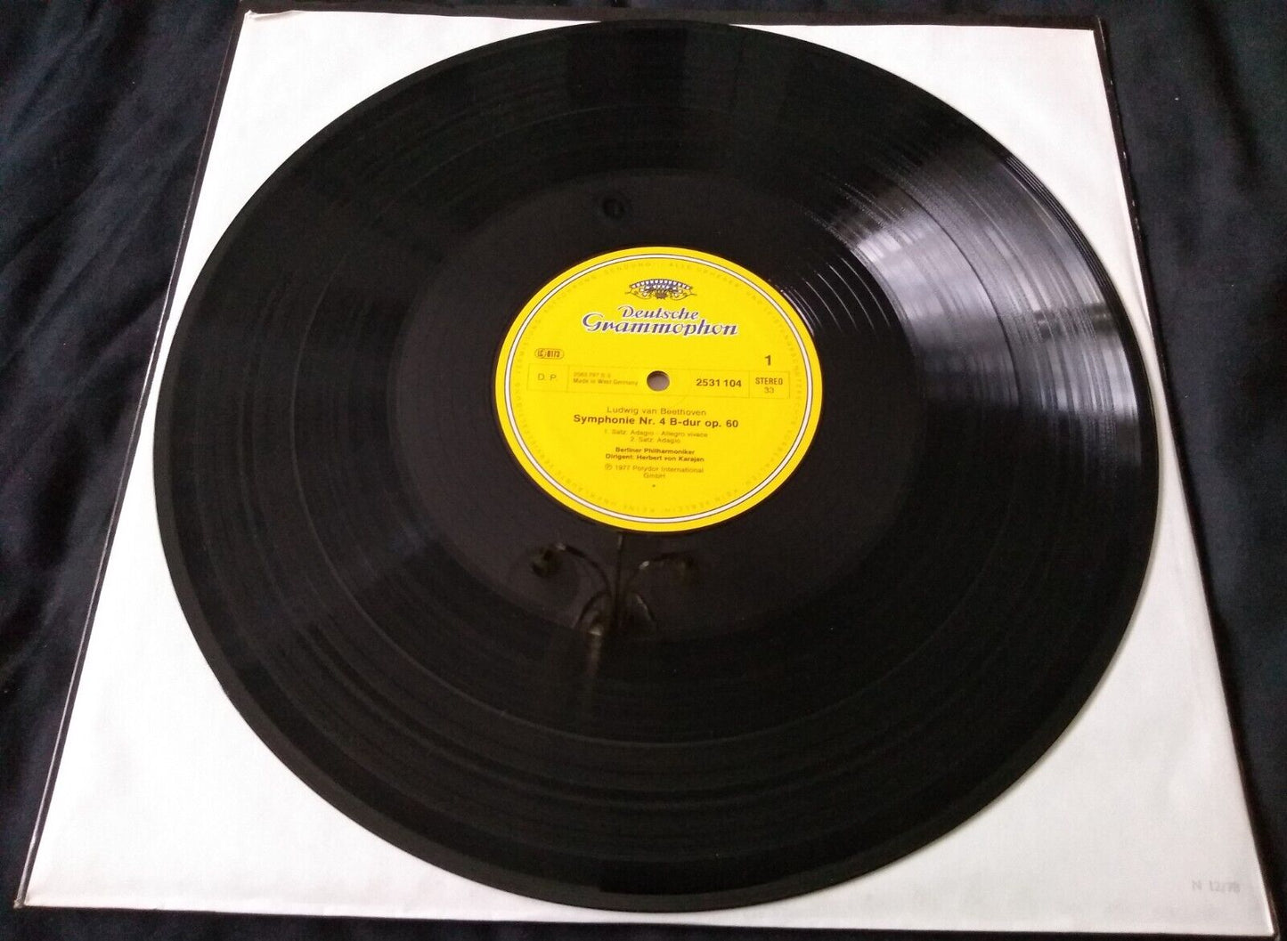 Beethoven, Karajan - Symphony No. 4 (Deutsche Grammophon 1977) 12" vinyl VG/VG