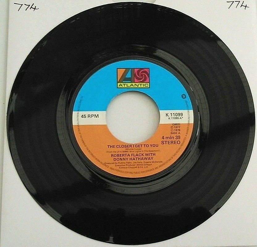 Roberta Flack With Donny Hathaway - The Closer I Get To You 7" vinyl single VG/-