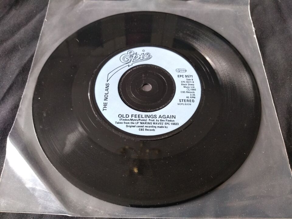 The Nolans - Attention To Me (Epic 1980) 7” vinyl single VG/-